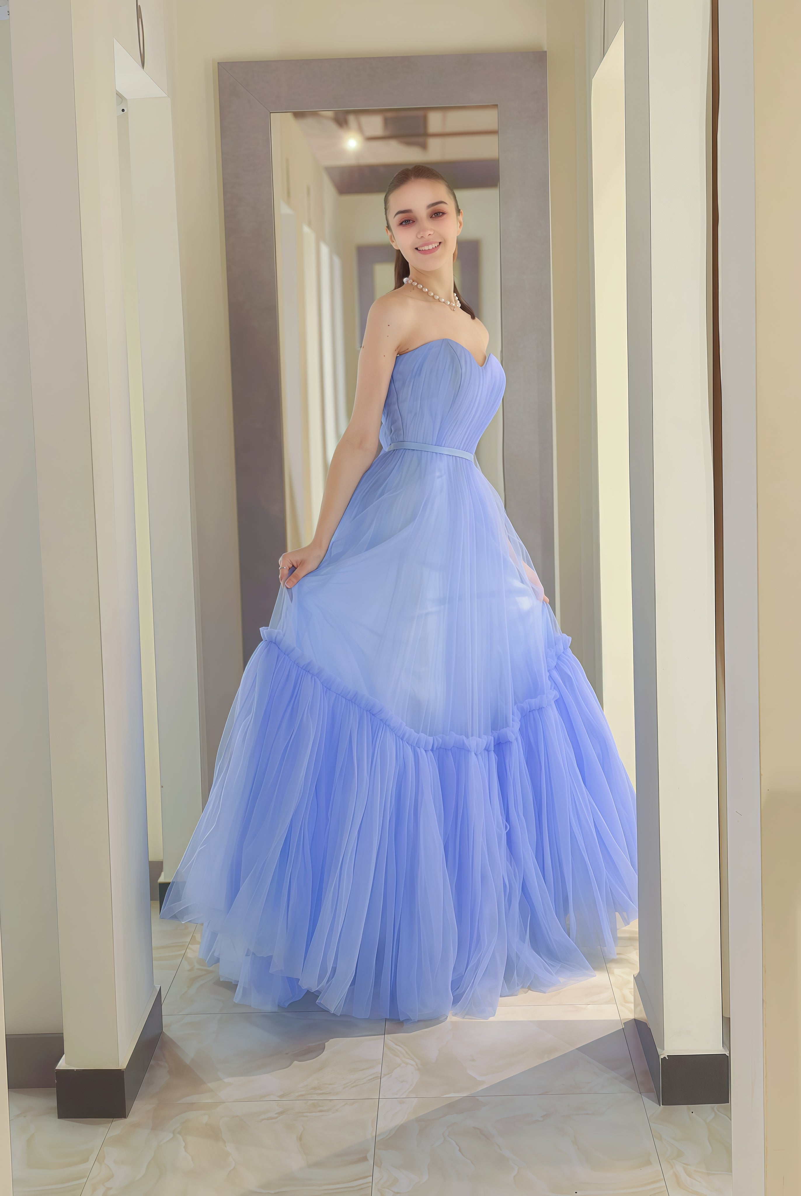 Abito da sera in tulle azzurro - Design elegante