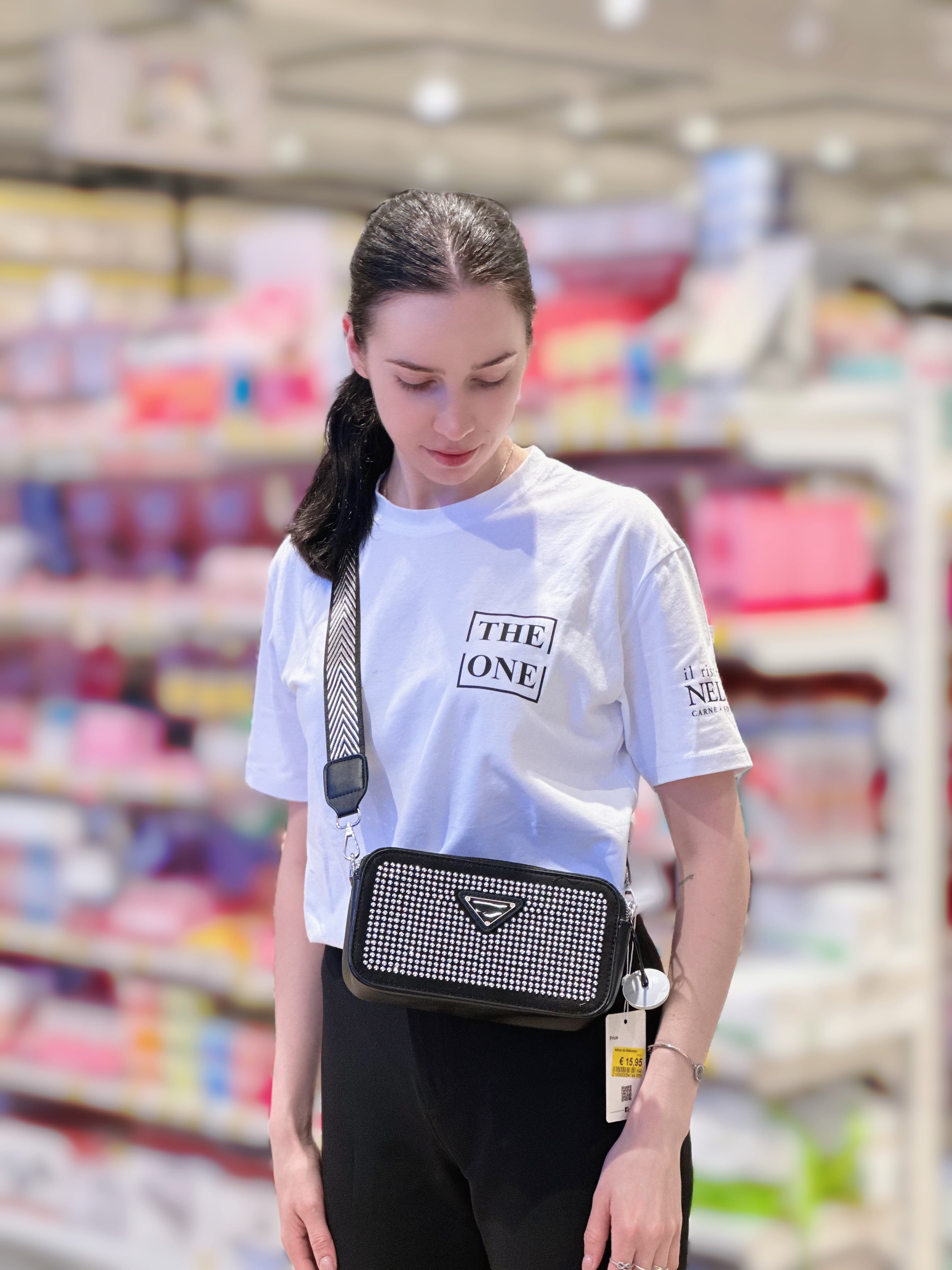 Borsa a tracolla a banda larga popolare borsa con strass con diamante brillante da donna 2024 nuova borsa per fotocamera con diamante alla moda borsa quadrata piccola a spalla singola