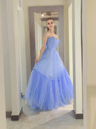 Abito da sera in tulle azzurro - Design elegante