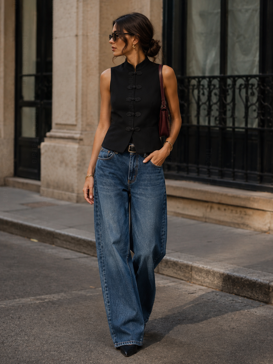 Gilet in Maglia Donna con Bottoni Decorativi – Smanicato Elegante