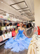 Abito da sera in tulle azzurro - Design elegante