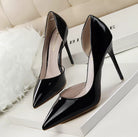 Décolleté Classiche in Vernice - Eleganza in Nero