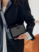 Borsa a tracolla a banda larga popolare borsa con strass con diamante brillante da donna 2024 nuova borsa per fotocamera con diamante alla moda borsa quadrata piccola a spalla singola