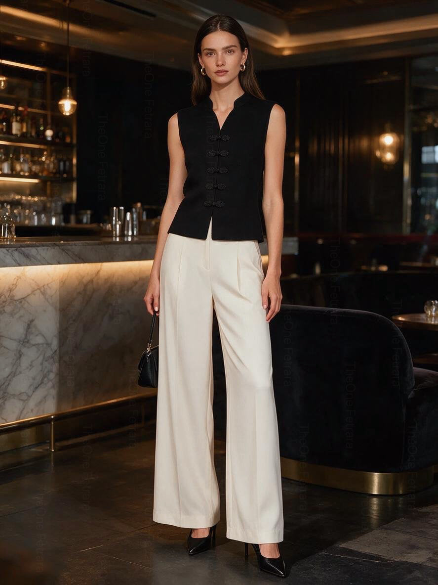 Gilet in Maglia Donna con Bottoni Decorativi – Smanicato Elegante