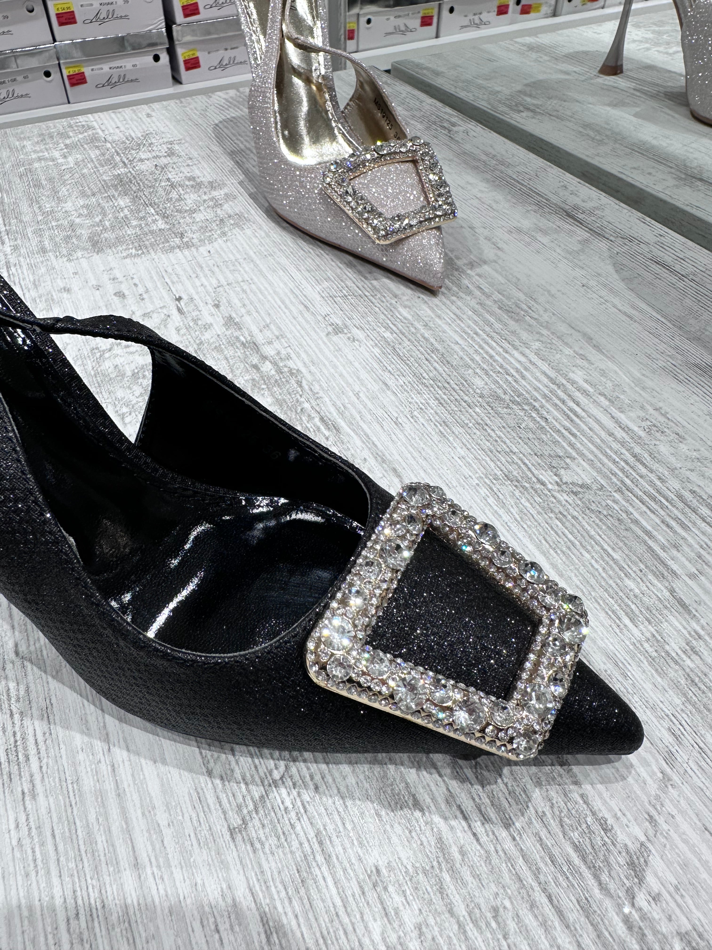 Sandali Eleganti con Tacco Alto - Design Brillante